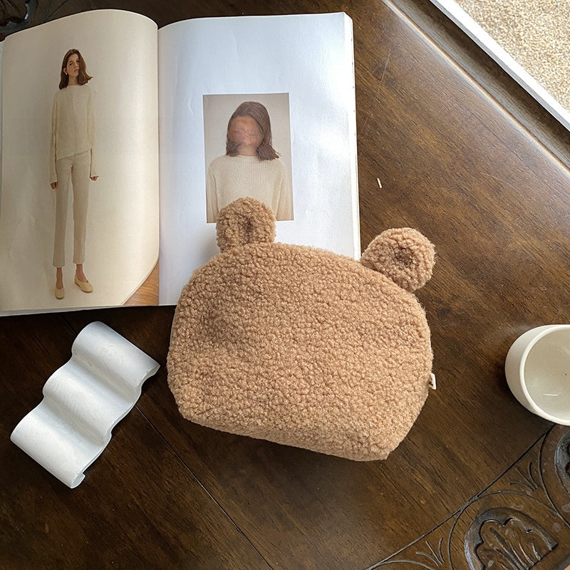 Portable Shell-Shaped Makeup Bag
